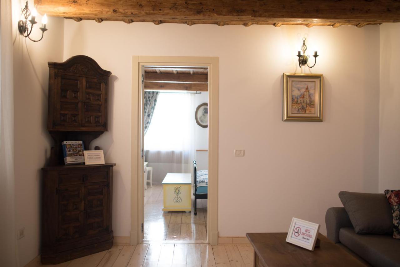 Apartmán Crown Of Karolina Brašov Exteriér fotografie